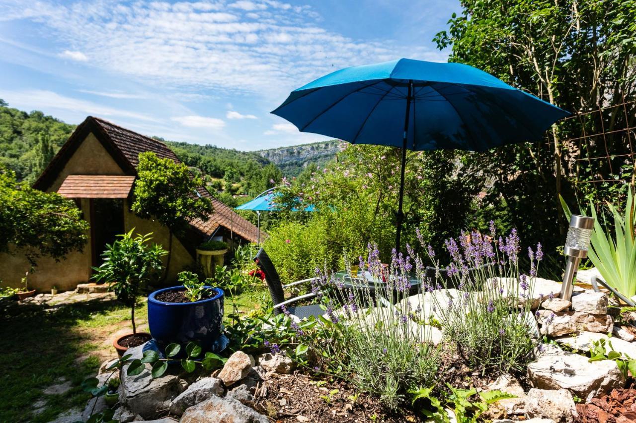 Gites Un Jardin Dans La Falaise Cabrerets Exterior foto